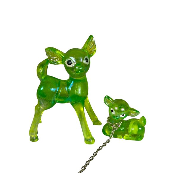 Vintage Lucite Mama Deer with Doe - Picture 1 of 4